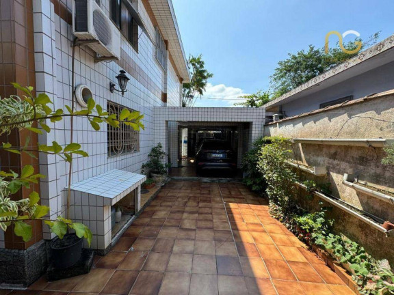 Imagem Sobrado com 3 Quartos à Venda, 208 m² em Vila Cascatinha - São Vicente Imagem Sobrado com 3 Quartos à Venda, 208 m² em Vila Cascatinha - São Vicente