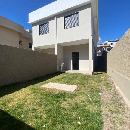 Casa com 2 Quartos à Venda, 125 m² em Jardim Maristela Ii - Atibaia