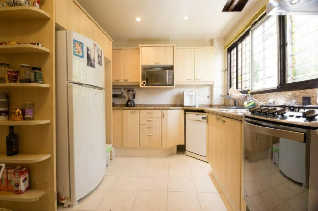 Imagem Casa com 5 Quartos à Venda, 330 m² em Itacorubi - Florianópolis
