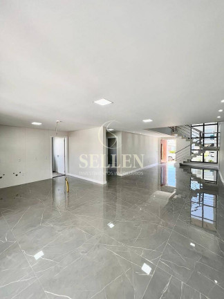 Imagem Casa com 4 Quartos à Venda, 264 m² em Santa Regina - Camboriú