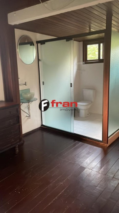 Imagem Casa com 6 Quartos à Venda, 200 m² em Córrego Grande - Florianópolis Imagem Casa com 6 Quartos à Venda, 200 m² em Córrego Grande - Florianópolis