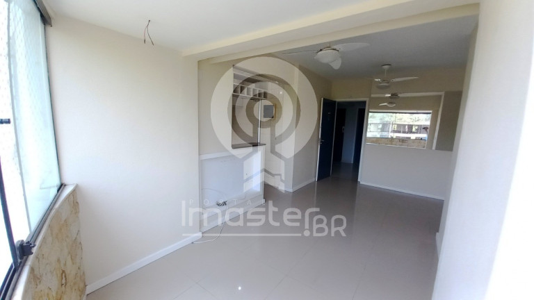Imagem Apartamento com 2 Quartos à Venda, 45 m² em Jacarepaguá - Rio De Janeiro