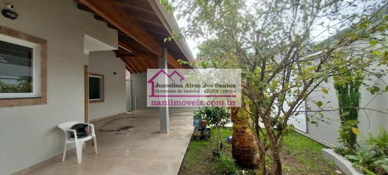 Imagem Casa com 3 Quartos à Venda, 380 m² em Cidade Jardim - Caraguatatuba Imagem Casa com 3 Quartos à Venda, 380 m² em Cidade Jardim - Caraguatatuba