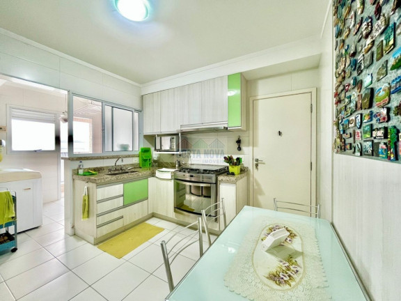Imagem Apartamento com 3 Quartos à Venda, 135 m²