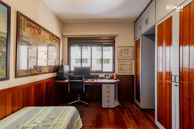 Imagem Apartamento com 4 Quartos à Venda, 250 m² em Aclimação - São Paulo
