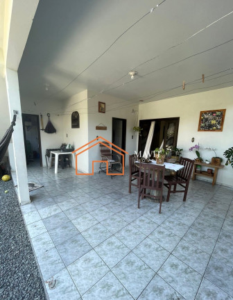 Imagem Casa com 6 Quartos à Venda, 297 m² em Aventureiro - Joinville Imagem Casa com 6 Quartos à Venda, 297 m² em Aventureiro - Joinville