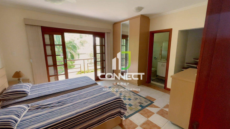 Imagem Casa com 4 Quartos à Venda, 350 m² em Praia Das Taquaras - Balneário Camboriú Imagem Casa com 4 Quartos à Venda, 350 m² em Praia Das Taquaras - Balneário Camboriú