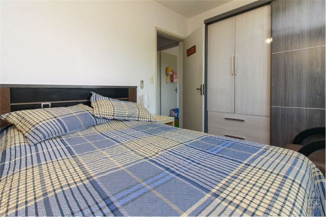 Imagem Imóvel com 3 Quartos à Venda, em Vila Nova - Porto Alegre Imagem Imóvel com 3 Quartos à Venda, em Vila Nova - Porto Alegre