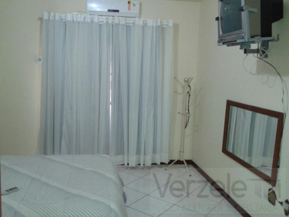 Imagem Apartamento com 3 Quartos para Temporada, 130 m² em Meia Praia - Itapema