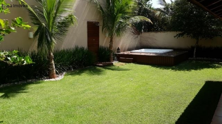 Imagem Casa com 4 Quartos à Venda, em Vila Do Golf - Ribeirão Preto Imagem Casa com 4 Quartos à Venda, em Vila Do Golf - Ribeirão Preto