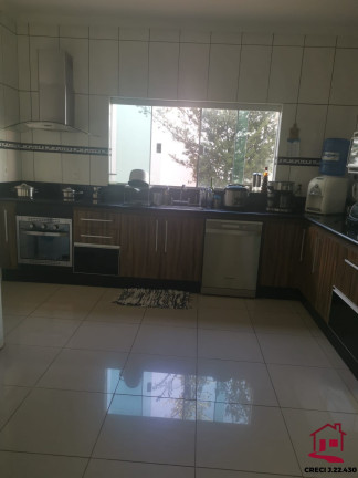 Imagem Casa com 3 Quartos à Venda, 250 m² em Jardim Macarenko - Sumaré