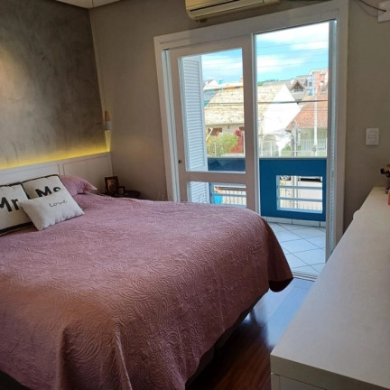 Imagem Casa com 3 Quartos à Venda, 180 m² em Guarujá - Porto Alegre Imagem Casa com 3 Quartos à Venda, 180 m² em Guarujá - Porto Alegre
