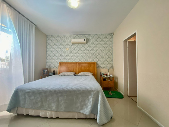 Imagem Casa com 4 Quartos à Venda, 236 m² em Capoeiras - Florianópolis