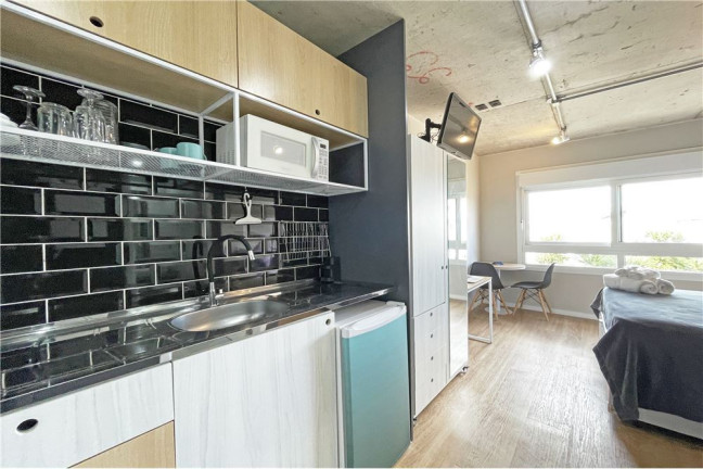 Imagem Apartamento com 1 Quarto à Venda, 19 m² em Santa Cecília - Porto Alegre