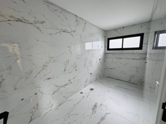 Imagem Casa com 3 Quartos à Venda, 289 m² em Santa Regina - Camboriú Imagem Casa com 3 Quartos à Venda, 289 m² em Santa Regina - Camboriú