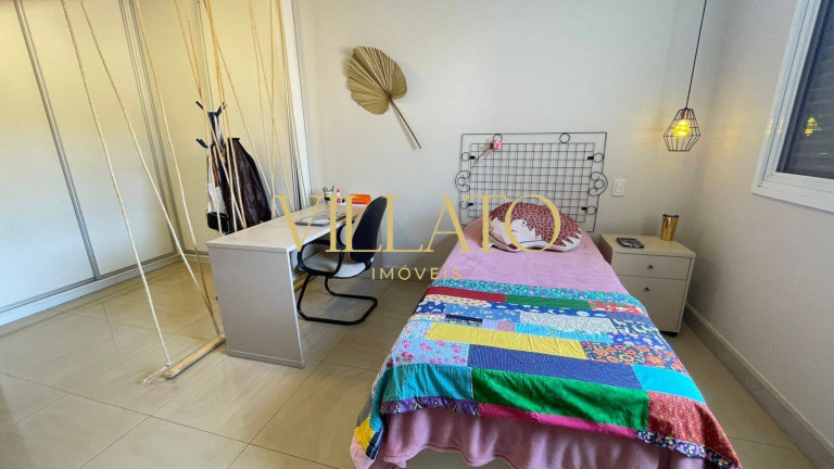 Imagem Sobrado com 3 Quartos à Venda, 353 m² em Jardins Atenas - Goiânia Imagem Sobrado com 3 Quartos à Venda, 353 m² em Jardins Atenas - Goiânia