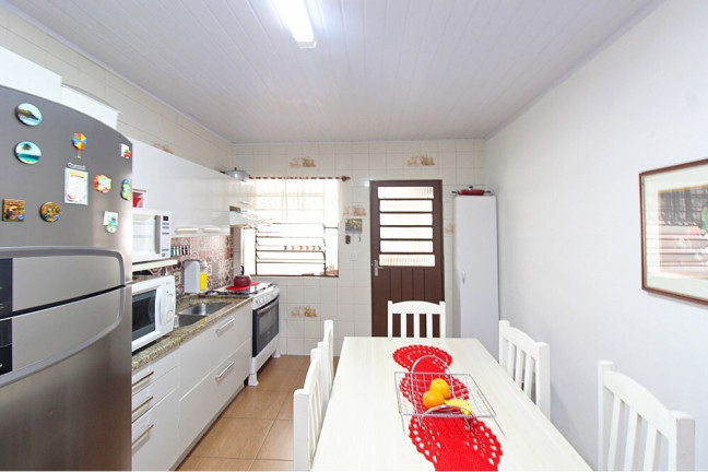 Imagem Casa com 2 Quartos à Venda, 101 m² em Vila Nova - Porto Alegre Imagem Casa com 2 Quartos à Venda, 101 m² em Vila Nova - Porto Alegre