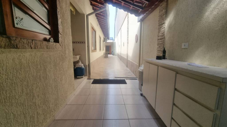Imagem Casa com 3 Quartos à Venda, em Caiçara - Praia Grande Imagem Casa com 3 Quartos à Venda, em Caiçara - Praia Grande