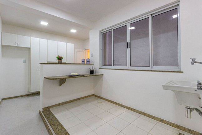 Imagem Imóvel com 2 Quartos à Venda, 92 m² em Gávea - Rio De Janeiro Imagem Imóvel com 2 Quartos à Venda, 92 m² em Gávea - Rio De Janeiro