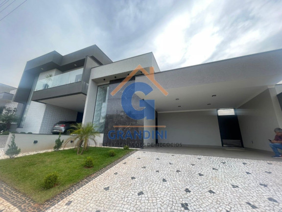 Imóvel com 3 Quartos à Venda, 200 m² em Condomínio Santa Mônica I - Mogi Guaçu