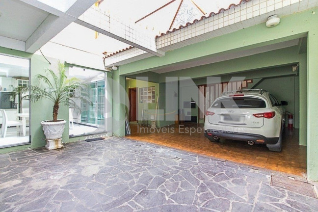 Imagem Casa com 5 Quartos à Venda, 800 m² em Jardim Botânico - Porto Alegre Imagem Casa com 5 Quartos à Venda, 800 m² em Jardim Botânico - Porto Alegre
