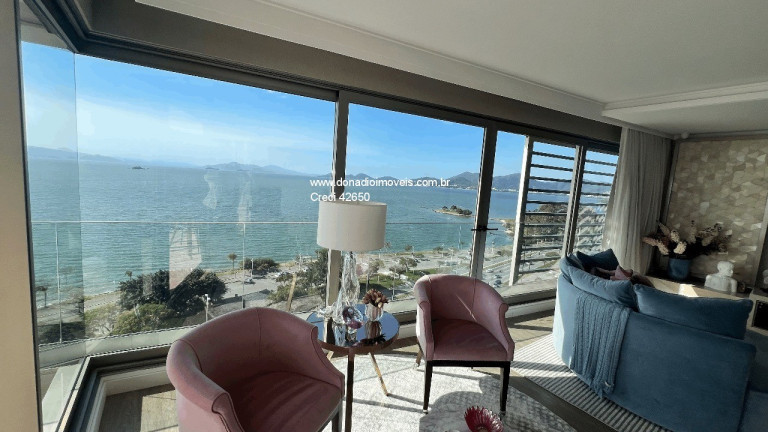 Imagem Apartamento com 3 Quartos à Venda, 209 m² em Agronômica - Florianópolis Imagem Apartamento com 3 Quartos à Venda, 209 m² em Agronômica - Florianópolis