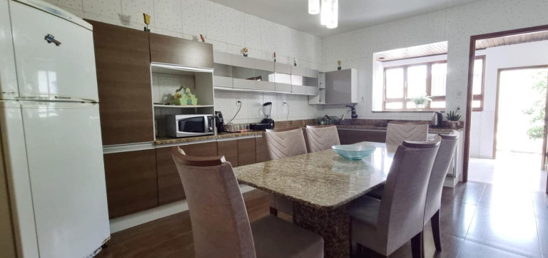 Imagem Casa com 5 Quartos à Venda, 935 m² em São José - Santa Maria