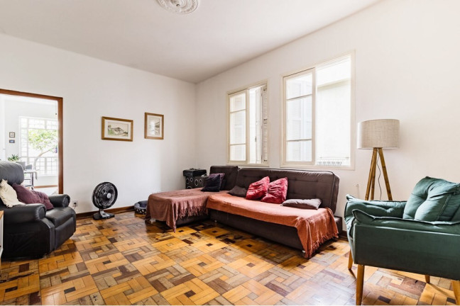Imagem Imóvel com 2 Quartos à Venda, 85 m² em Petrópolis - Porto Alegre Imagem Imóvel com 2 Quartos à Venda, 85 m² em Petrópolis - Porto Alegre