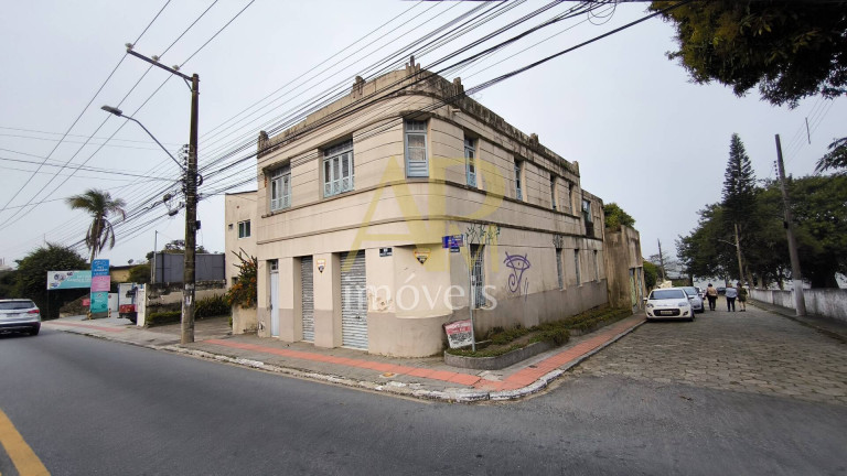 Imagem Casa com 4 Quartos à Venda, 290 m² em Centro - São José Imagem Casa com 4 Quartos à Venda, 290 m² em Centro - São José