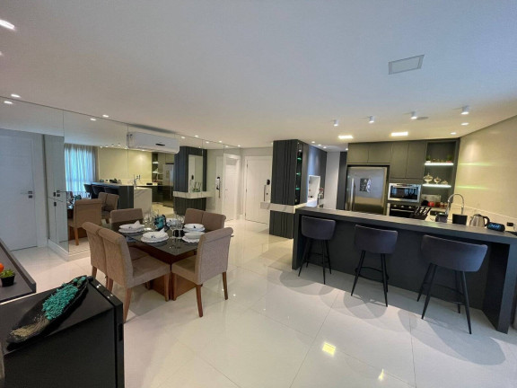 Imagem Apartamento com 3 Quartos à Venda, 126 m² em Centro - Balneário Camboriú Imagem Apartamento com 3 Quartos à Venda, 126 m² em Centro - Balneário Camboriú