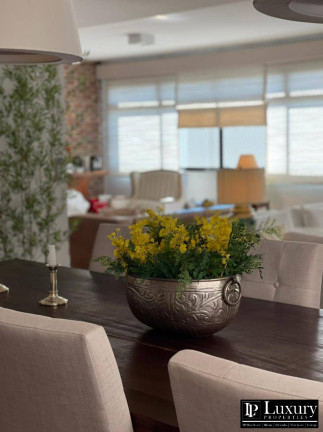Imagem Apartamento com 3 Quartos à Venda, 359 m² em Real Parque - São Paulo