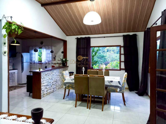 Imagem Casa com 4 Quartos à Venda, 250 m² em Jardim Salaco - Teresópolis Imagem Casa com 4 Quartos à Venda, 250 m² em Jardim Salaco - Teresópolis