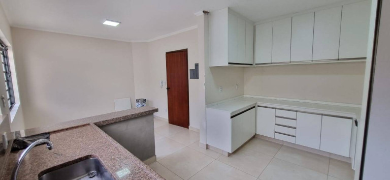 Imagem Casa com 3 Quartos à Venda, 400 m² em Madureira - Bauru Imagem Casa com 3 Quartos à Venda, 400 m² em Madureira - Bauru