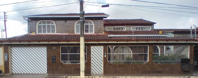 Casa com 4 Quartos à Venda, 510 m² em Aleixo - Manaus
