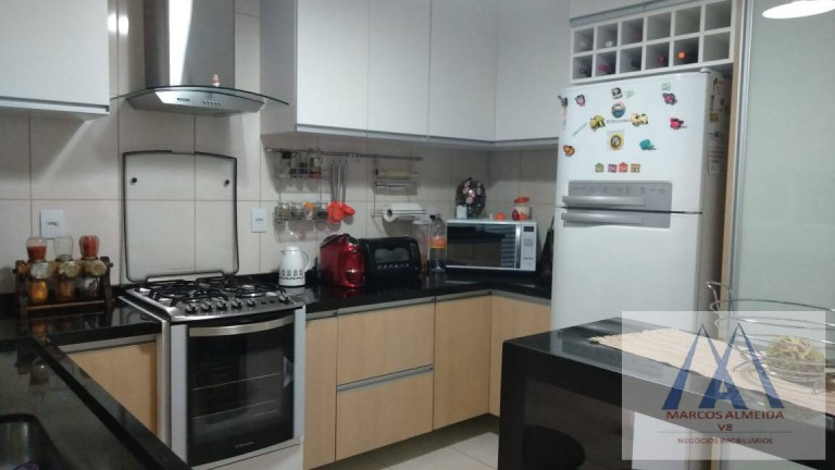 Imagem Sobrado com 3 Quartos à Venda, 180 m² em Vila Cecília - Mogi Das Cruzes Imagem Sobrado com 3 Quartos à Venda, 180 m² em Vila Cecília - Mogi Das Cruzes