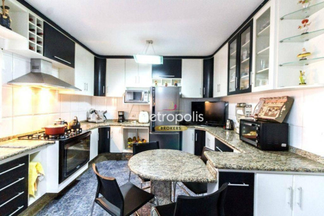 Imagem Sobrado com 5 Quartos à Venda ou Locação, 609 m² em Parque Dos Pássaros - São Bernardo Do Campo Imagem Sobrado com 5 Quartos à Venda ou Locação, 609 m² em Parque Dos Pássaros - São Bernardo Do Campo