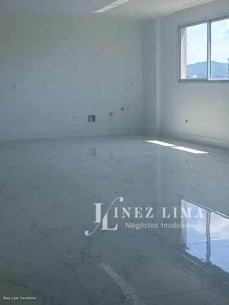 Imagem Imóvel com 3 Quartos à Venda, 129 m² em Meia Praia - Itapema Imagem Imóvel com 3 Quartos à Venda, 129 m² em Meia Praia - Itapema