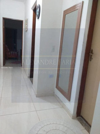 Imagem Casa com 3 Quartos à Venda, 100 m² em Jardim Britânia - Caraguatatuba