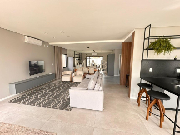 Imagem Casa com 4 Quartos à Venda, 420 m² em São João Do Rio Vermelho - Florianópolis Imagem Casa com 4 Quartos à Venda, 420 m² em São João Do Rio Vermelho - Florianópolis