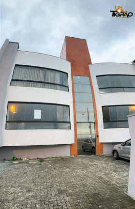 Apartamento com 2 Quartos à Venda, 82 m² em Meia Praia - Navegantes