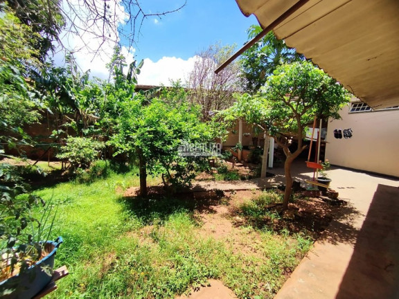 Imagem Casa com 2 Quartos à Venda, 380 m² em Fabrício - Uberaba Imagem Casa com 2 Quartos à Venda, 380 m² em Fabrício - Uberaba