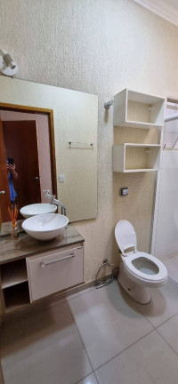 Imagem Casa com 2 Quartos à Venda, 144 m² em Bauru Imagem Casa com 2 Quartos à Venda, 144 m² em Bauru