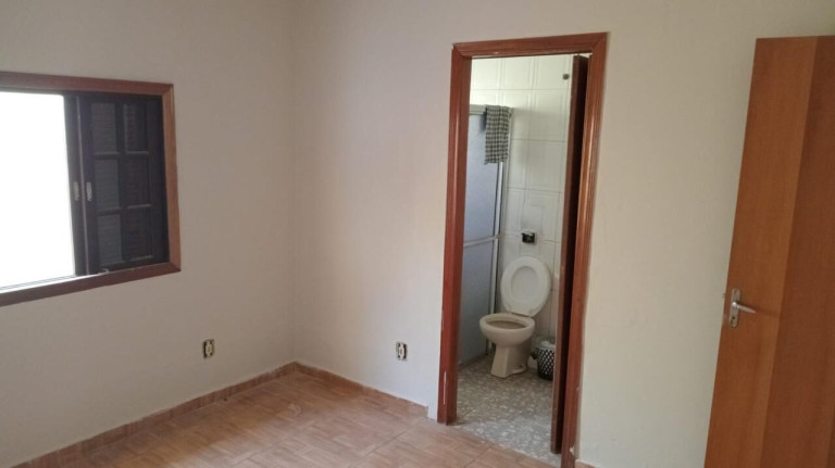 Imagem Casa com 2 Quartos para Alugar, 150 m² em Vila Mogilar - Mogi Das Cruzes Imagem Casa com 2 Quartos para Alugar, 150 m² em Vila Mogilar - Mogi Das Cruzes