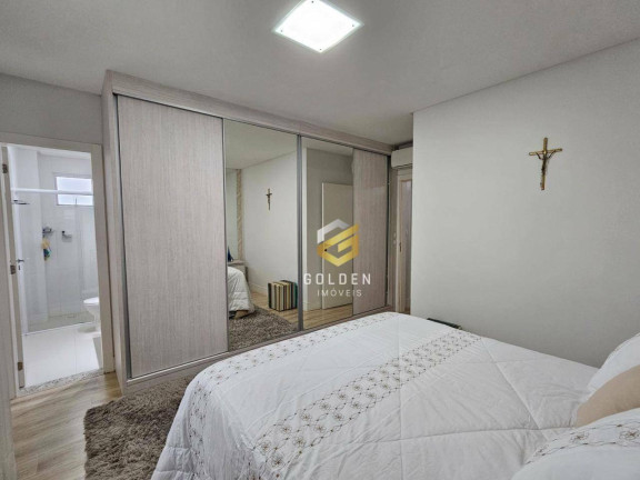 Imagem Apartamento com 3 Quartos à Venda, 121 m² em Centro - Balneário Camboriú Imagem Apartamento com 3 Quartos à Venda, 121 m² em Centro - Balneário Camboriú