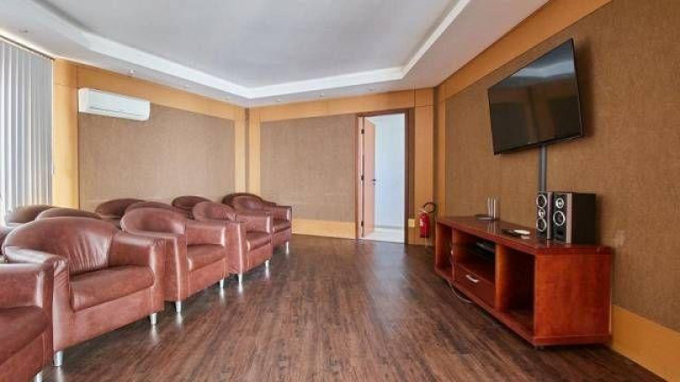 Imagem Casa com 5 Quartos à Venda, 290 m² em Pinheirinho - Curitiba