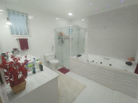 Imagem Casa com 4 Quartos à Venda, 500 m² em Jacarepaguá - Rio De Janeiro
