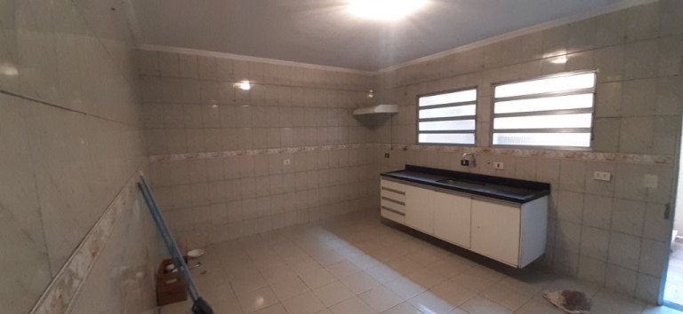 Imagem Sobrado com 3 Quartos à Venda, 165 m² em Vila Figueira - Suzano Imagem Sobrado com 3 Quartos à Venda, 165 m² em Vila Figueira - Suzano
