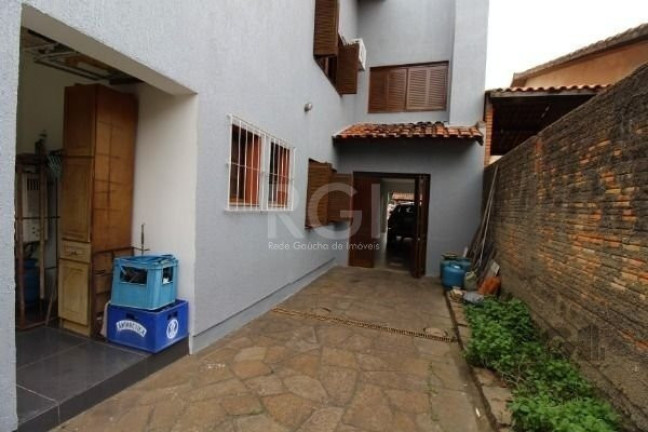 Imagem Casa com 3 Quartos à Venda, 223 m² em Tristeza - Porto Alegre Imagem Casa com 3 Quartos à Venda, 223 m² em Tristeza - Porto Alegre