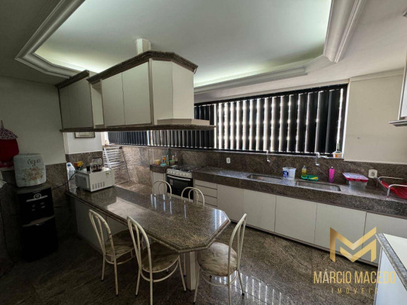 Imagem Apartamento com 4 Quartos à Venda, 202 m² em Meireles - Fortaleza Imagem Apartamento com 4 Quartos à Venda, 202 m² em Meireles - Fortaleza