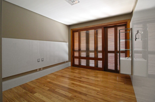 Imagem Imóvel com 3 Quartos à Venda,  em Moinhos De Vento - Porto Alegre